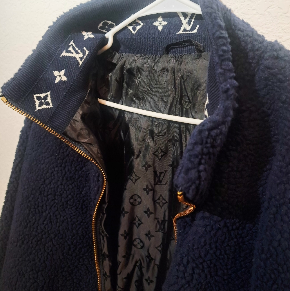 Vintage Louis Vuitton Sherpa Navy Blue Jacket In Excellent Condition XL - Picture 2 of 12